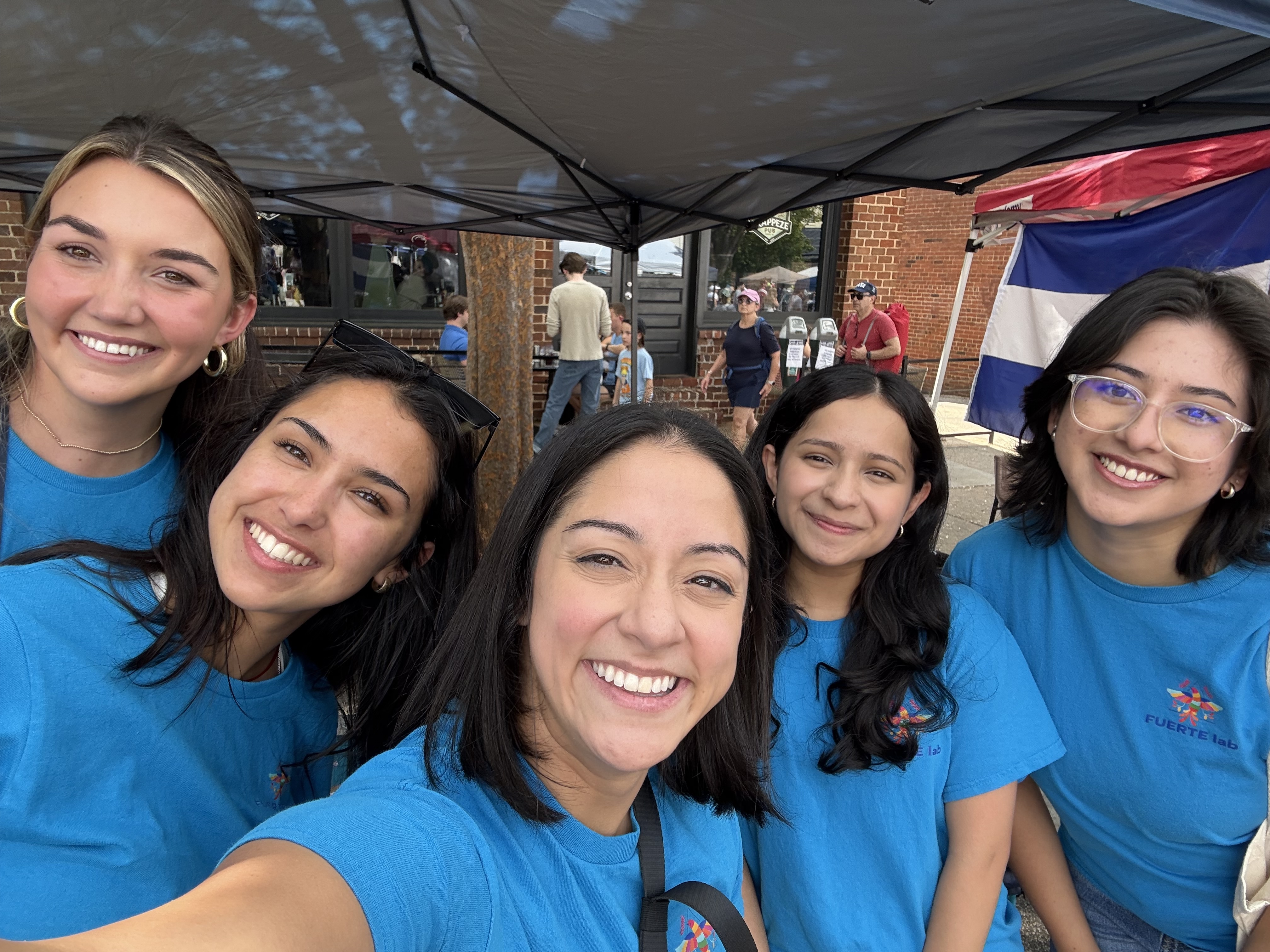 Thania Galvan and students