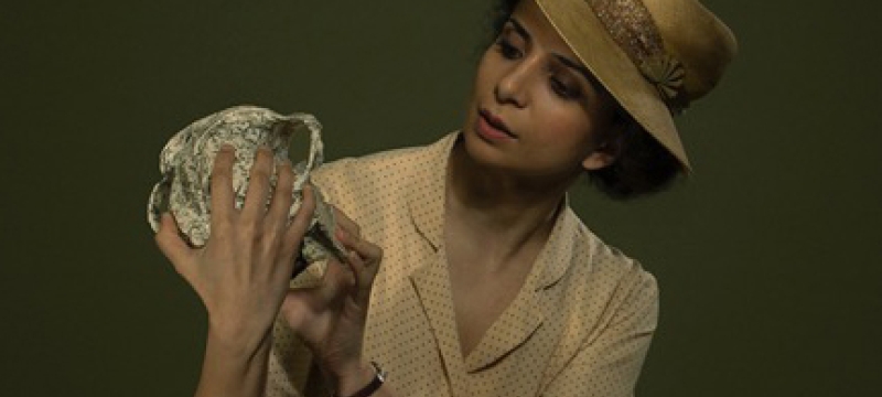 woman with ceramic mug, photo